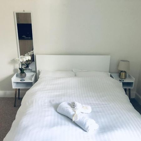 Poole Stay エクステリア 写真