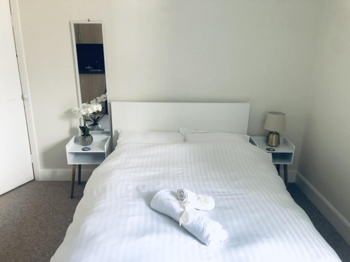 Poole Stay エクステリア 写真